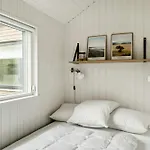 Modern With Personal Touch Near Ordrup Semesterbostad *