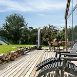 Modern With Personal Touch Near Ordrup Semesterbostad *