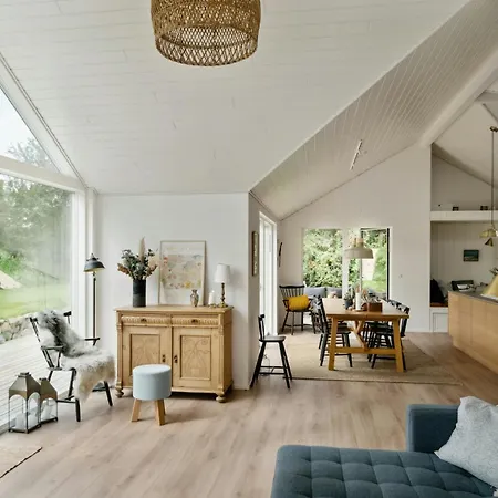 Modern With Personal Touch Near Ordrup Prázdninový dům Fårevejle
